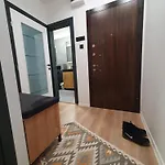 Sofia Free Parking شقة *