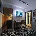 Sofia Free Parking شقة *